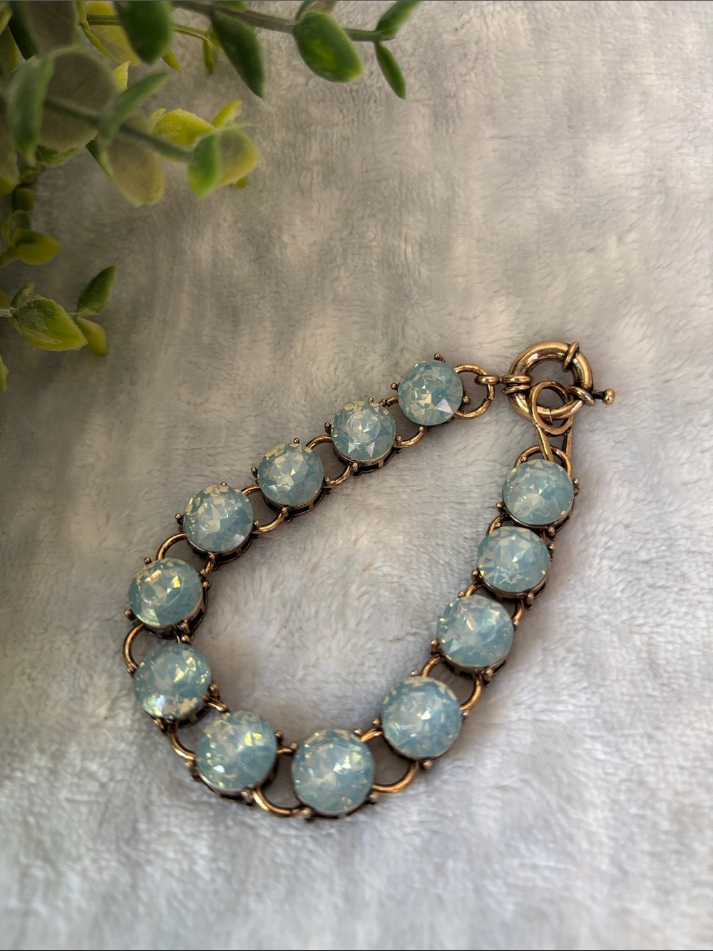 Opal Milkgalss Blue Crystal Link Bracelet Antiqued Gold NWT 7.50”